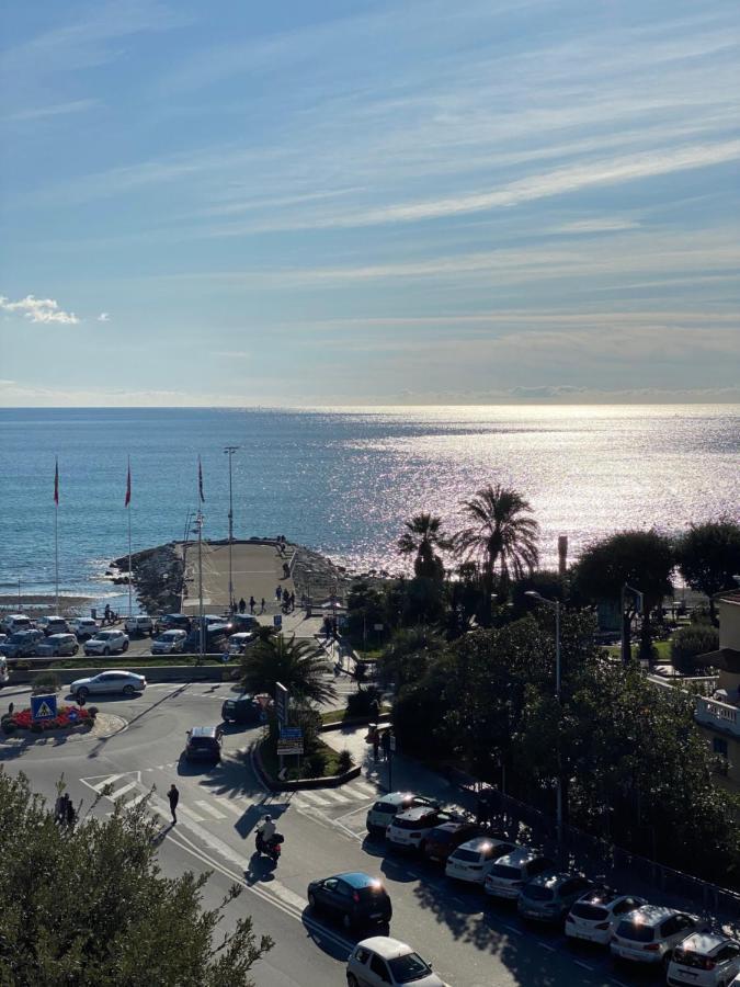 Апартаменты Casa Al Mare Варацце Экстерьер фото
