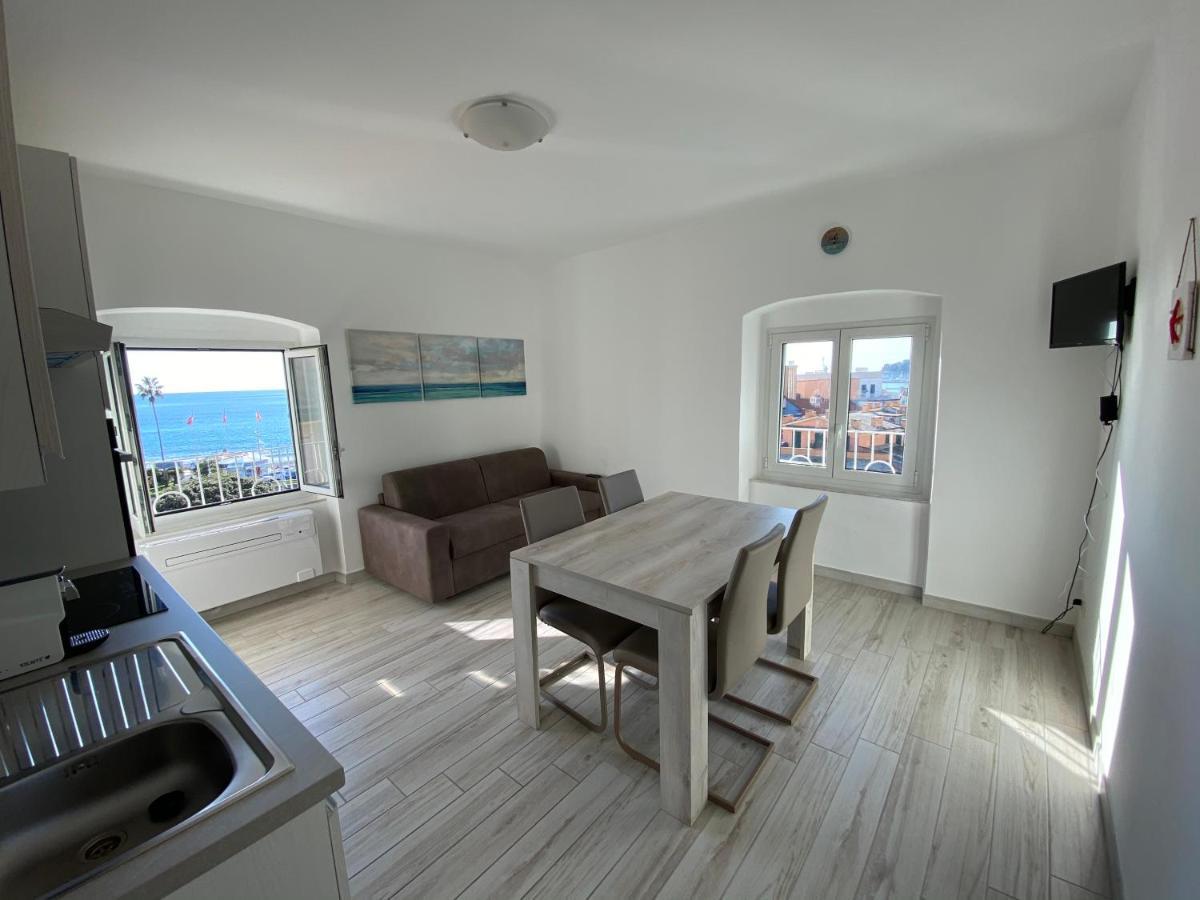 Апартаменты Casa Al Mare Варацце Экстерьер фото